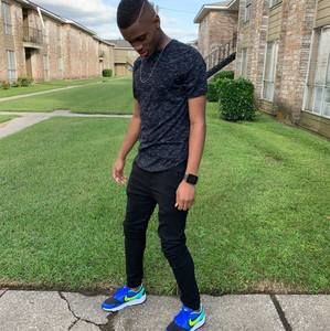 Meet your Posher, Cliff